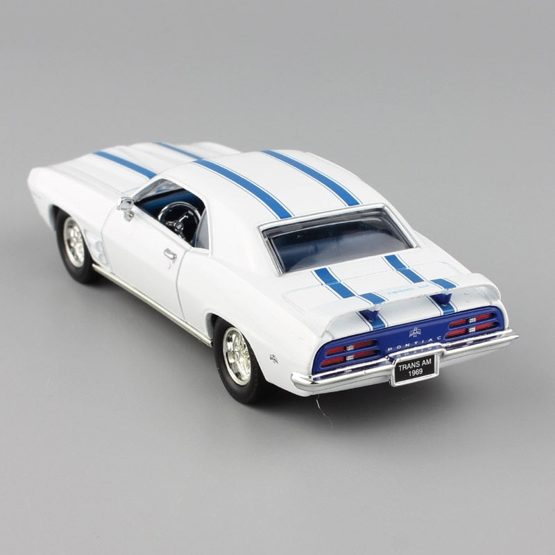 Yat Ming – modèle de voiture classique en métal, échelle 1:43, Pontiac Firebird Trans AM 1969, jouet, Signature de route, répliques miniatures blanches