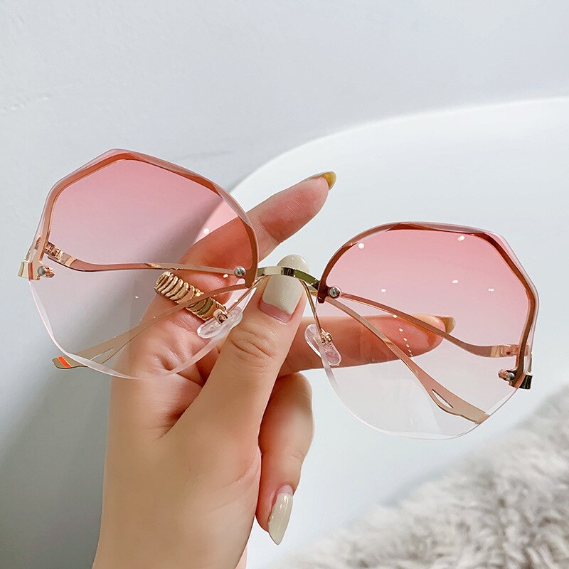 Women Gradient Ins Sunglasses Fashion Outdoor Female Glasses For Holiday Leisure Fashion Beach Style