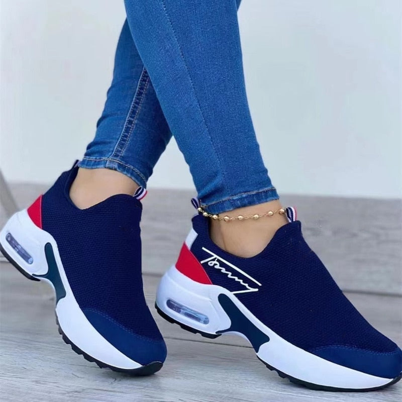 Zapatillas de deporte vulcanizadas a la moda, zapatos planos de Color sólido con plataforma, zapatos de mujer, cuñas transpirables informales, zapatillas para caminar para mujer