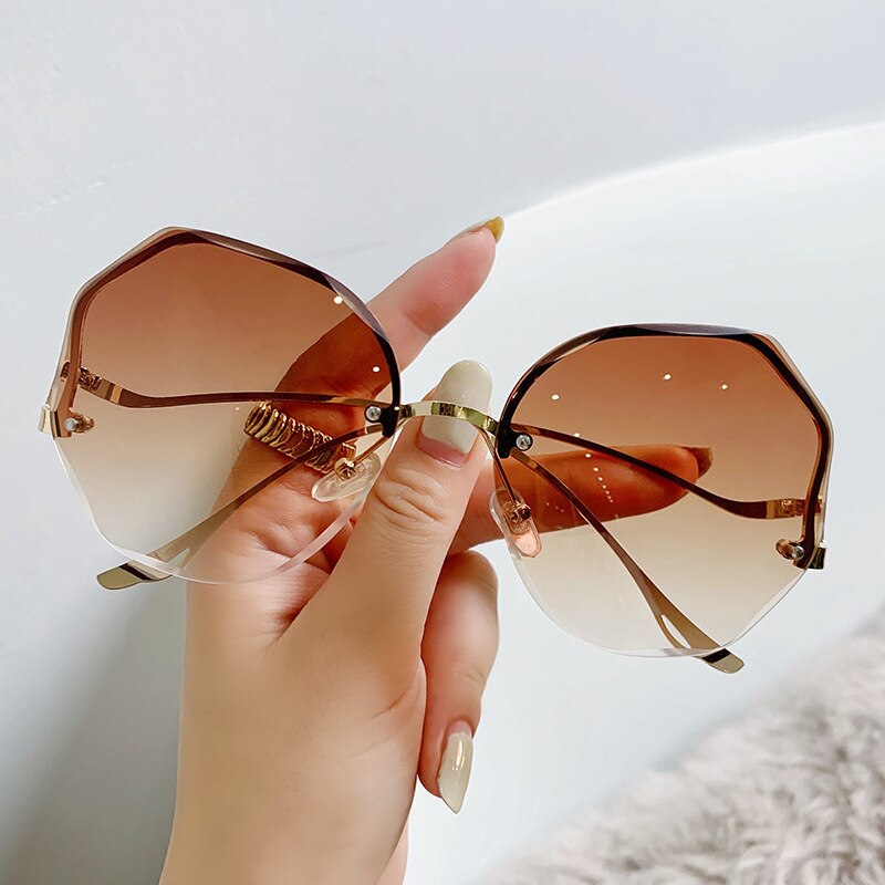 Women Gradient Ins Sunglasses Fashion Outdoor Female Glasses For Holiday Leisure Fashion Beach Style