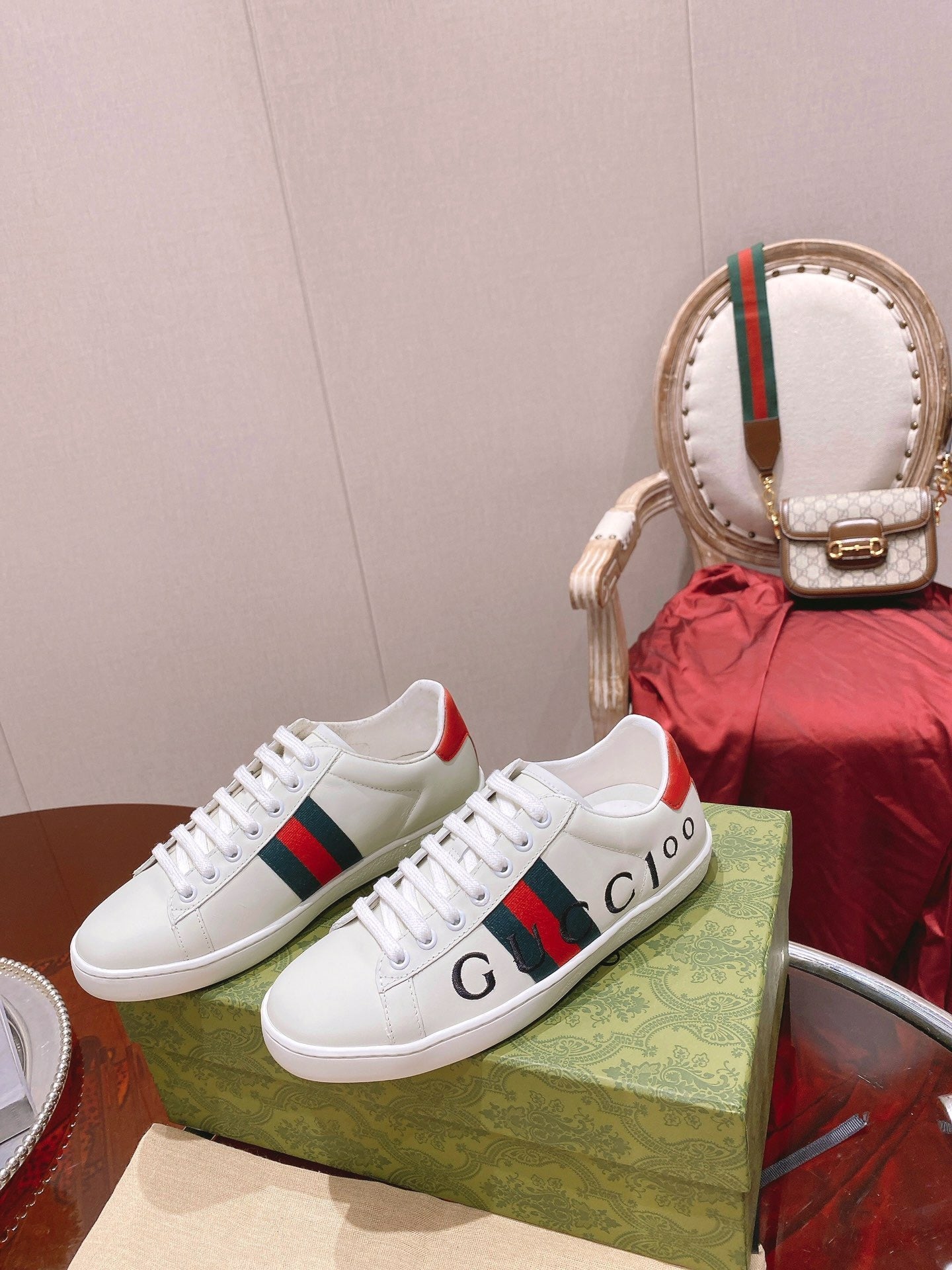 GUCC Gucci ACE 100e anniversaire Conseil de mode bas polyvalent